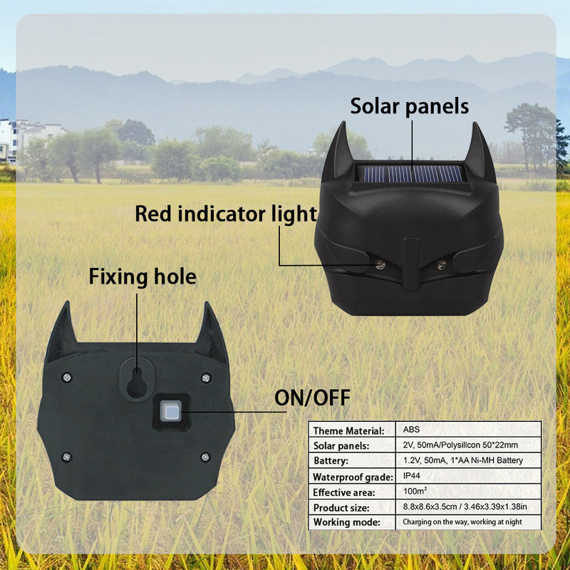 Des lumières LED rouges Dissuasif solaire pour animaux Protégez vos biens des prédateurs 480 heures