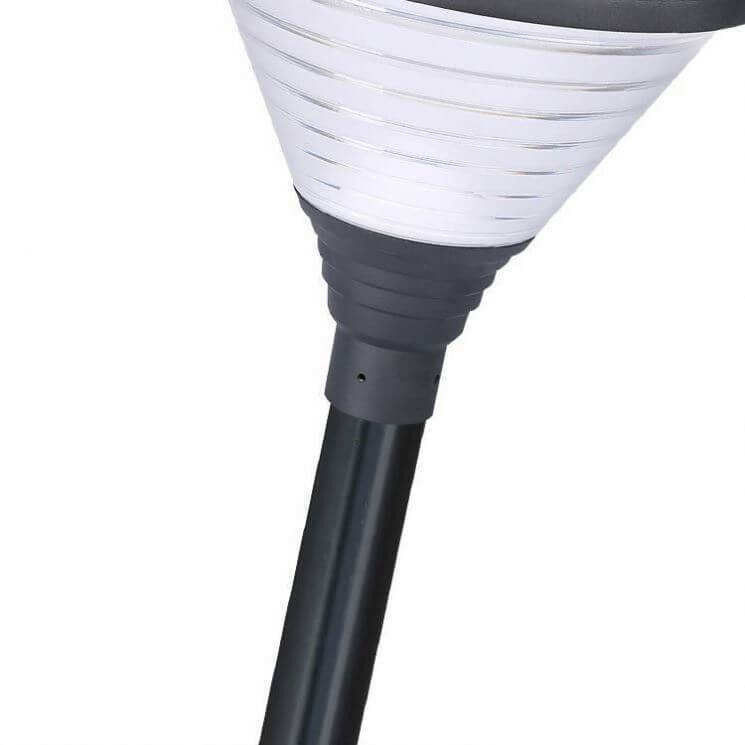 Éclairage de poste étanche à l'eau Porte à LED Solar Garden Pillar Light pour le paysage extérieur de la lampe