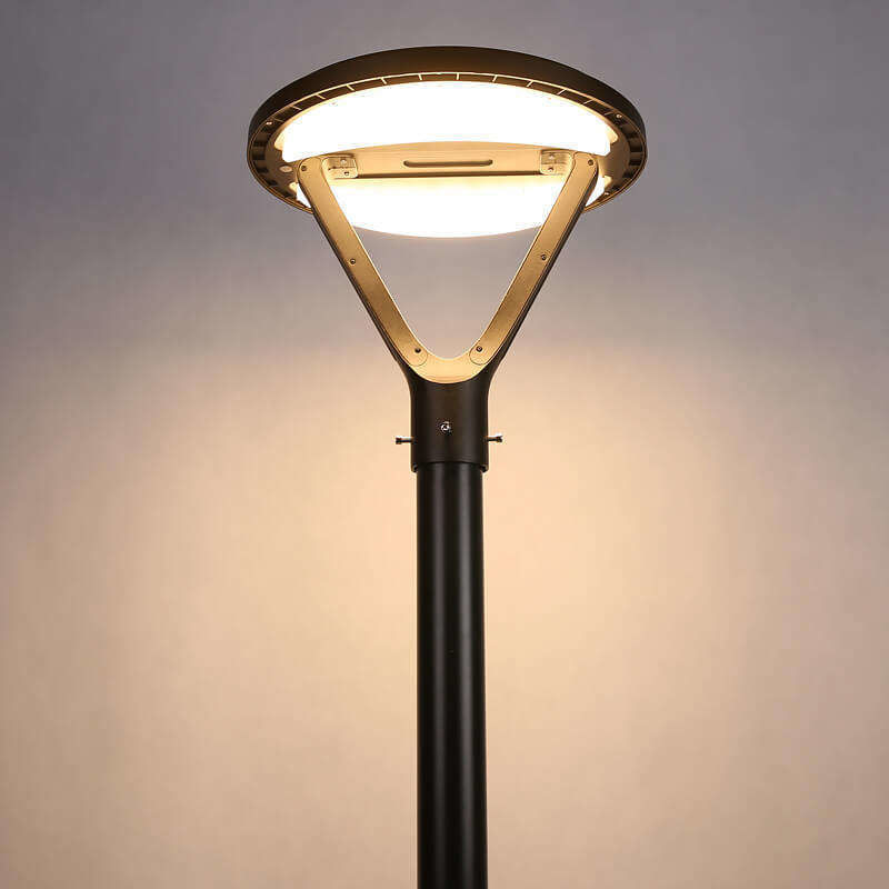 Lumière de rue à LED solaire Lumière de jardin à LED extérieure