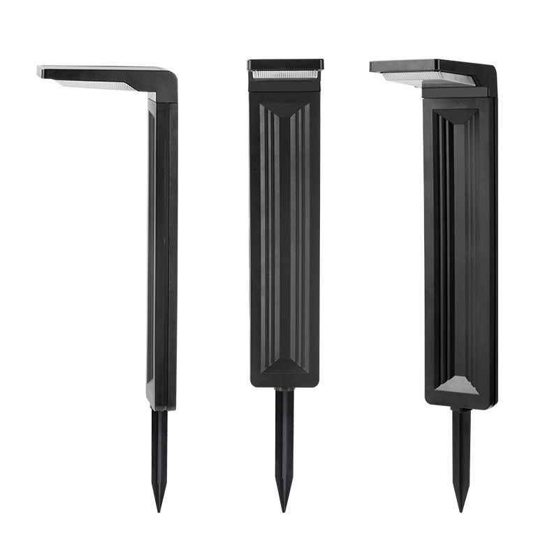 IP64 étanche à l'eau à la terre Plug-in lampes solaires pour jardin extérieur automatiquement allumée et éteinte