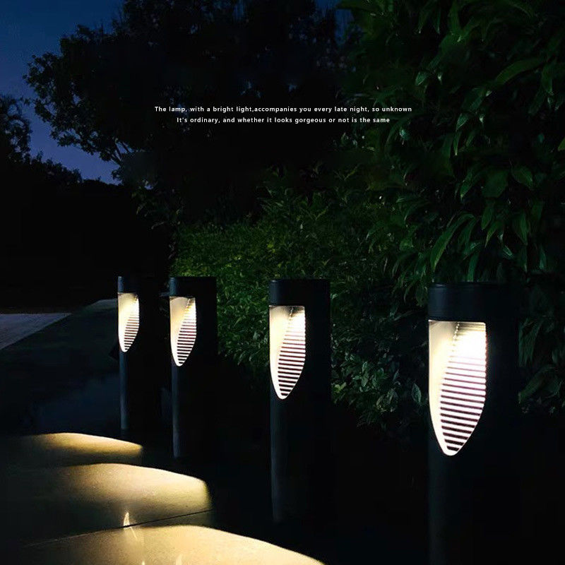 Éclairage de voie solaire sans fil automatique allumé/éteint pour jardin solaire extérieur cylindrique
