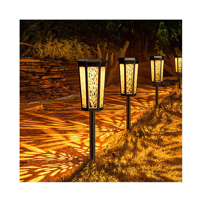 Éclairage de jardin étanche à l'énergie solaire automatiquement allumé pour la cour de promenade jardin décoratif
