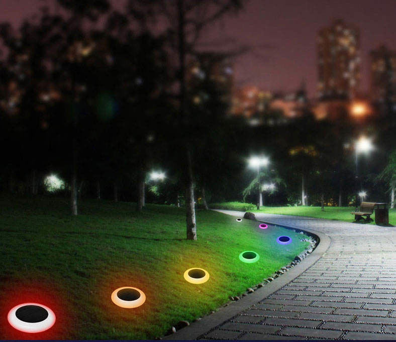 Lumière solaire pour l'éclairage extérieur décoratif coloré dans la villa de jardin