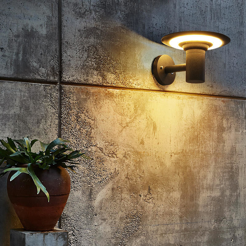 2- Lumière murale à LED solaire imperméable à l'eau pour paysage extérieur Température de fonctionnement -20 60C