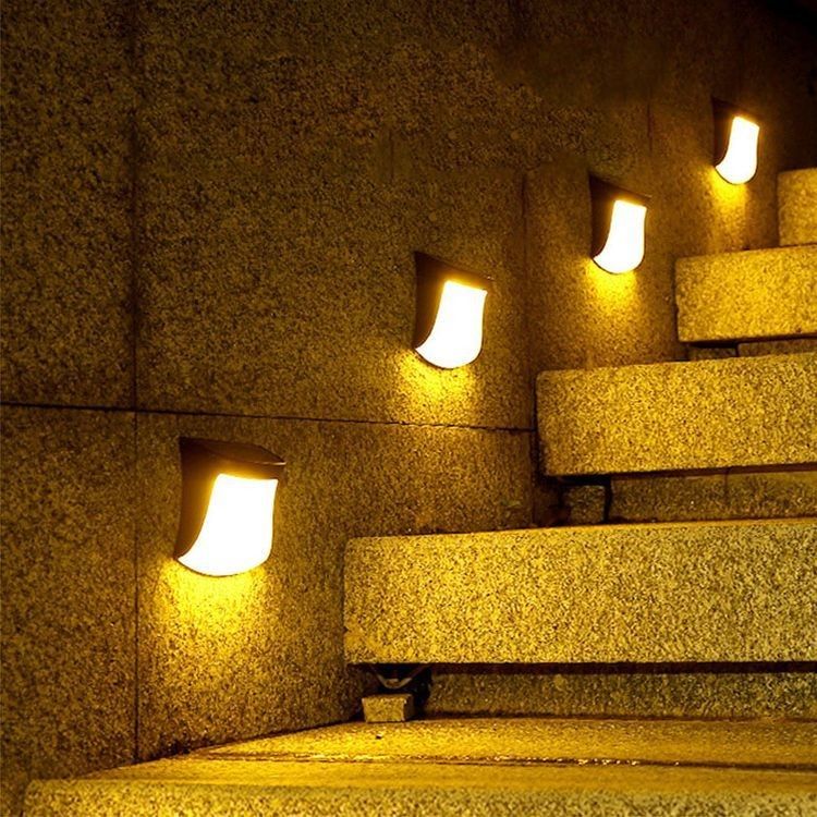 Lumière solaire ABS pour jardin 1- Résistance à l'eau à l'extérieur