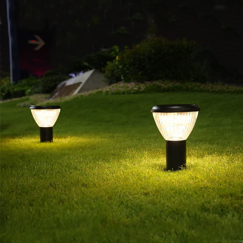 Lumières solaires pour jardin Porte à colonne LED Lumière pour jardin Décoration de jardin