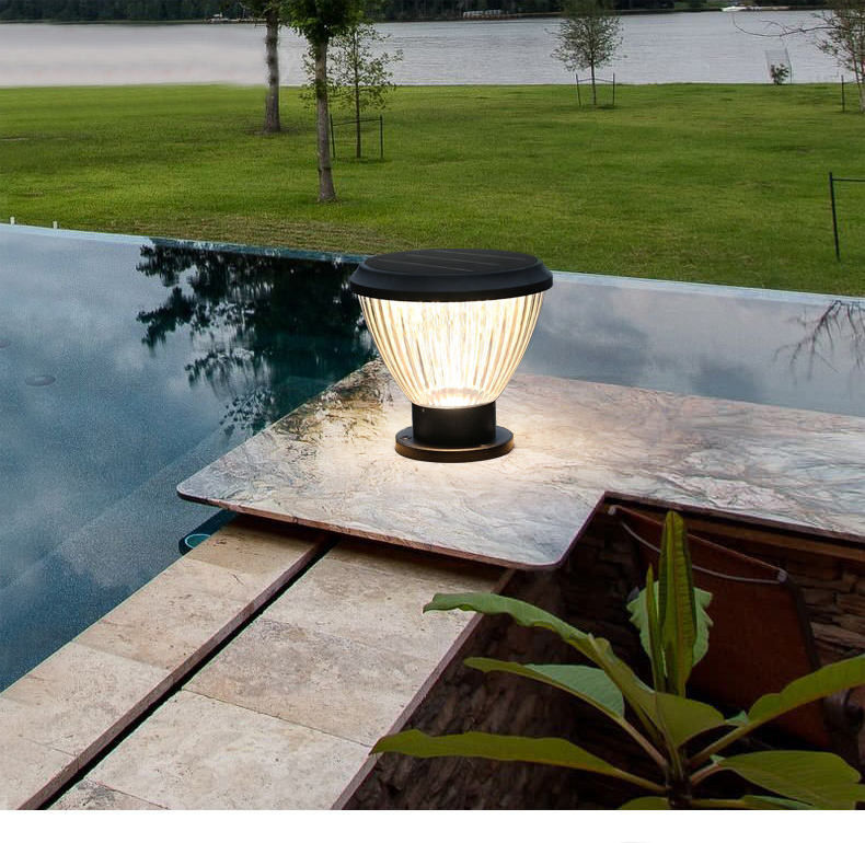 Lumières solaires pour jardin Porte à colonne LED Lumière pour jardin Décoration de jardin