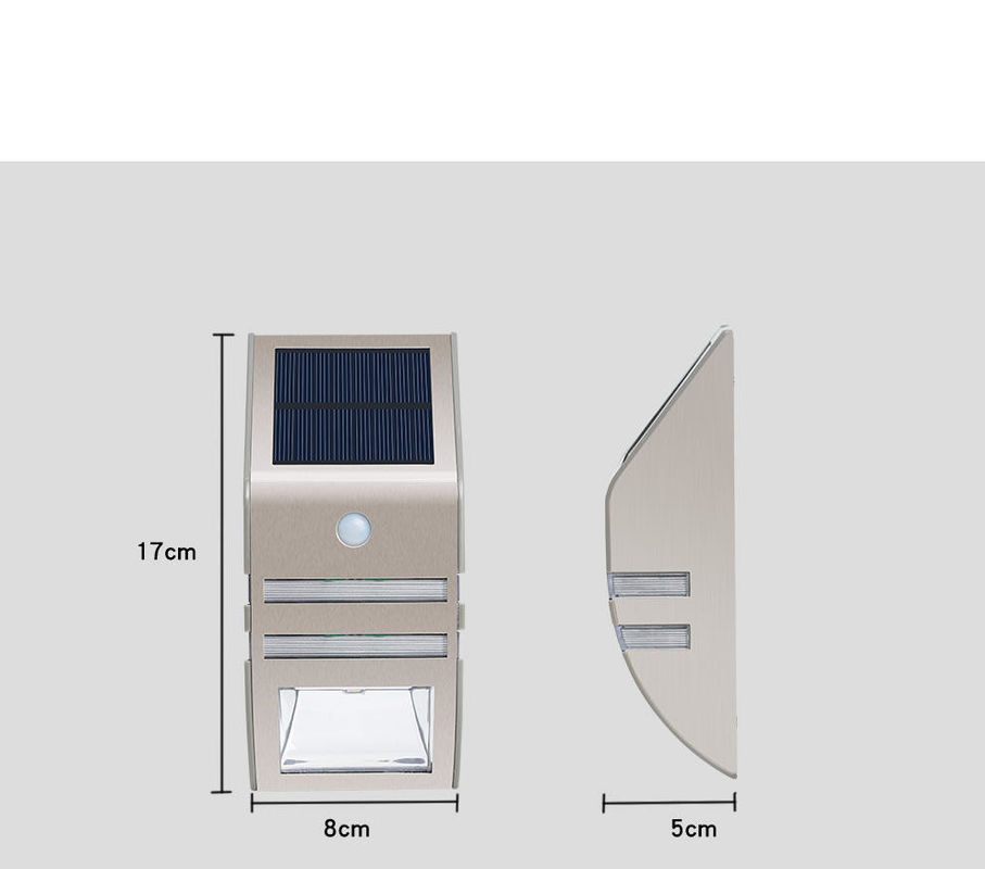 Lumière de clôture solaire Modèle le plus récent Lumières extérieures modernes LED Sensor solaire