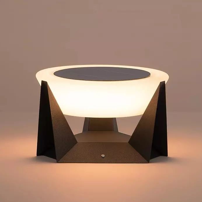 Lumière de pilier solaire avec support Dimmer Longue durée de vie et temps de travail de 50000 heures