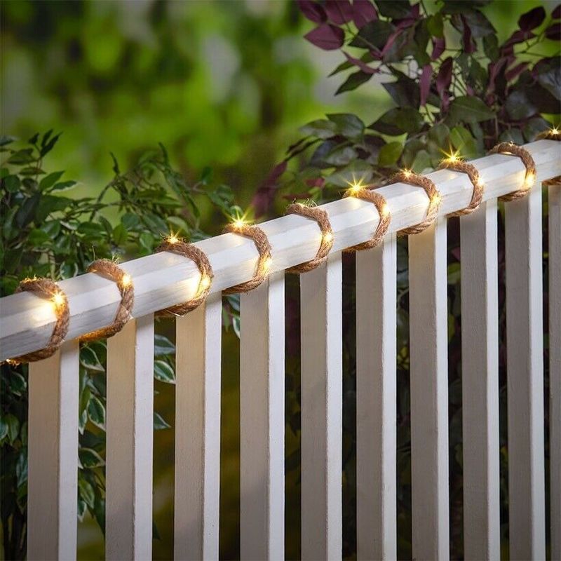 Lumière solaire à LED lampe de rue de cuivre fil LED de jardin à cordes lumière pour une installation facile