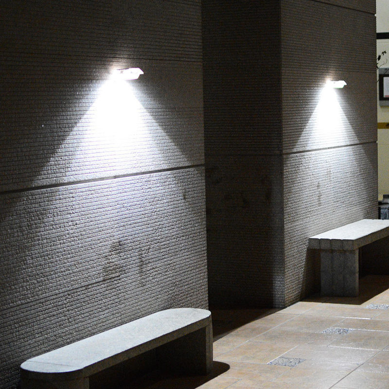 Lumières de clôture solaire étanches à l'eau à longue durée d'utilisation
