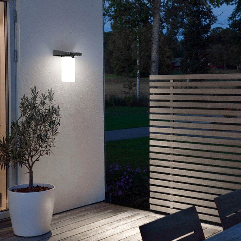 Lumière murale extérieure à LED 6w Sensor de mouvement de lumière blanche Lampe murale pour balcons Jardins Patios arrière-cour