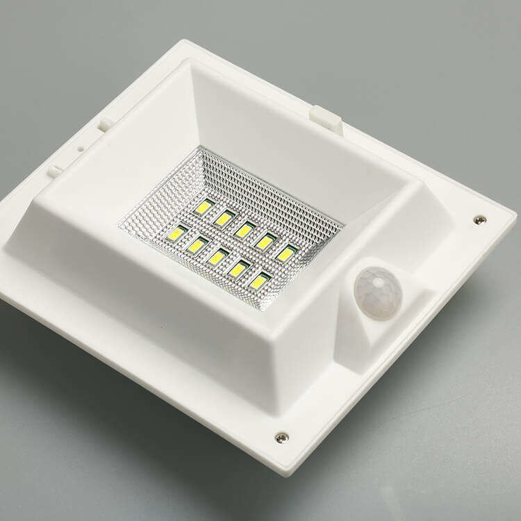 Éclairage solaire de jardin en extérieur avec capteur de mouvement PIR et flux lumineux de 300lm