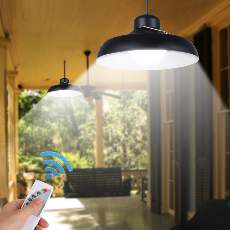 1 kg Lumière suspendue à double tête étanche à l'eau à l'énergie solaire pour lampe à guirlande