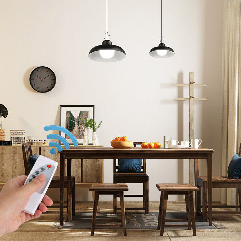 1 kg Lumière suspendue à double tête étanche à l'eau à l'énergie solaire pour lampe à guirlande