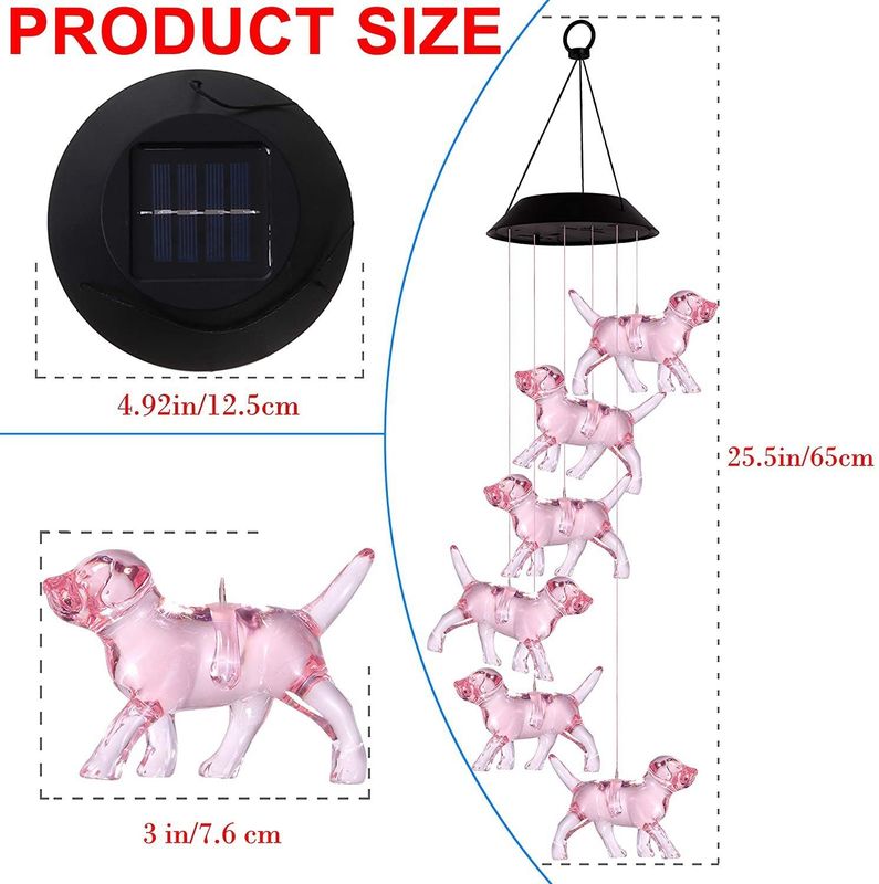 Lumière solaire pour les chiots à l'intérieur dans un jardin coloré