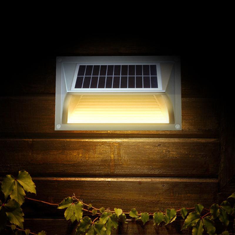 50000 heures de travail Temps chaud blanc LED solaire pas à pas de la lumière murale pour vos besoins