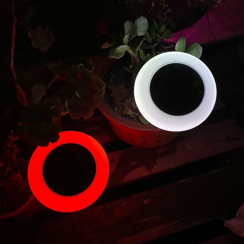 10000 Heures de travail L'éclairage solaire RGB pour jardins extérieurs