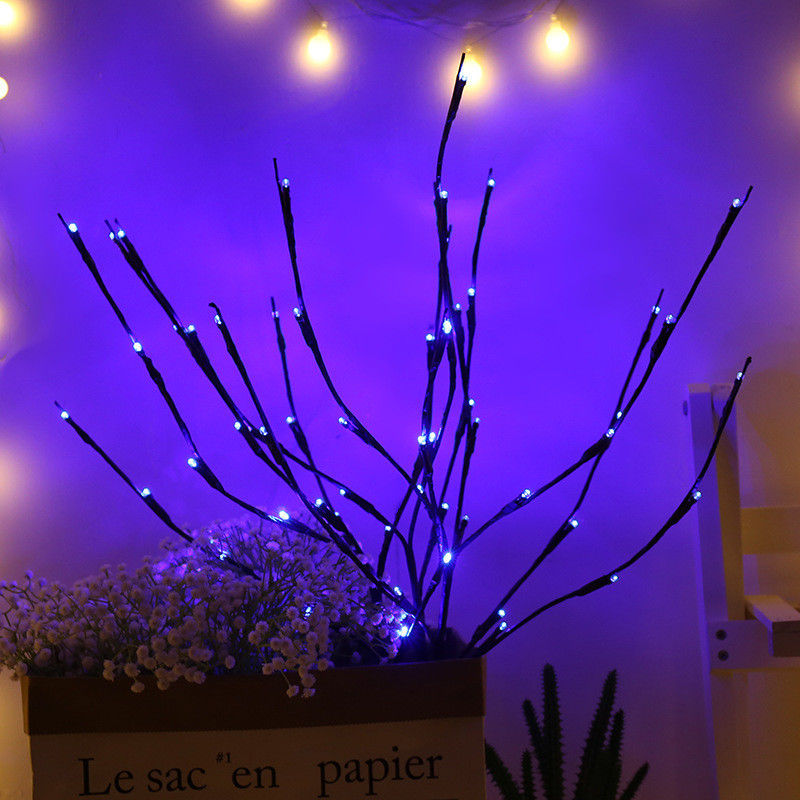 Des lumières d'arbre de simulation LED de 2000lm pour une décoration créative de chambre à coucher pendant les vacances de Noël