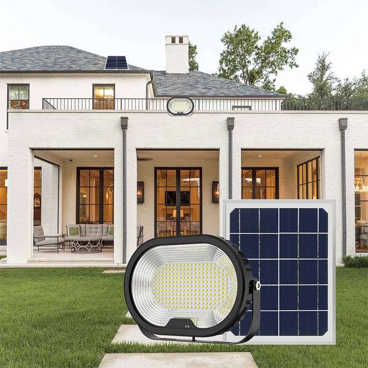 Éclairage solaire d'inondation en extérieur éclairage LED étanche pour la sécurité activée par le mouvement