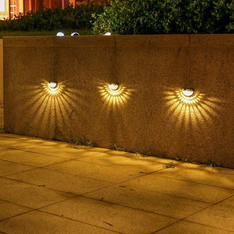 50000 heures de temps de travail Lumières solaires LED pour les marches extérieures Solution d'économie d'énergie