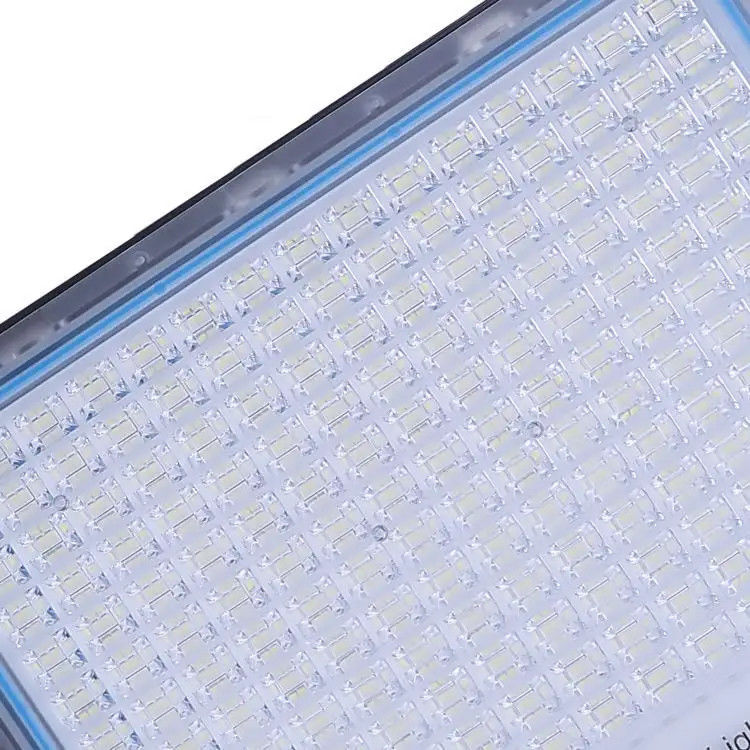 2- Corps de lampe en aluminium durable, lumière solaire à haute luminosité et étanche IP65
