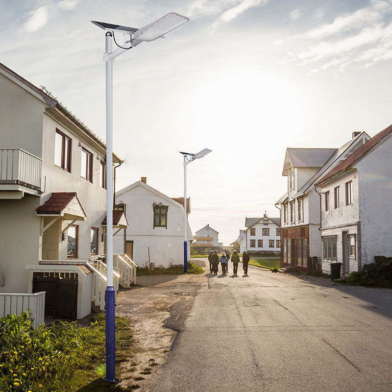 120° Angle du faisceau Système solaire de lumière de rue extérieur commercial 10w 20w 30w 40w 50w 100w