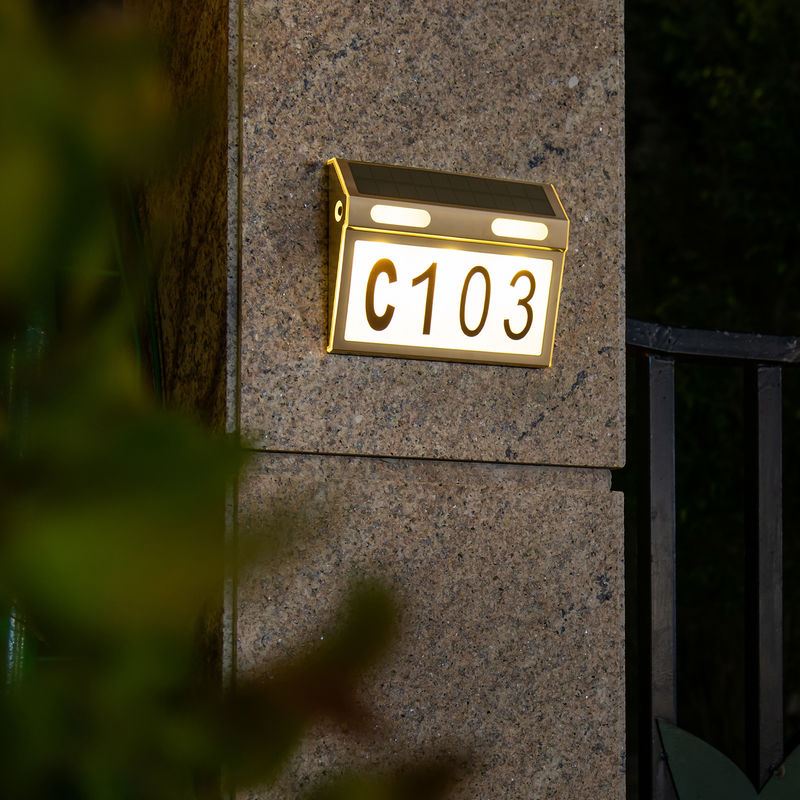 40lm Flux lumineux solaire LED Lumière de jardin pour la maison Garage Porte plaque murale