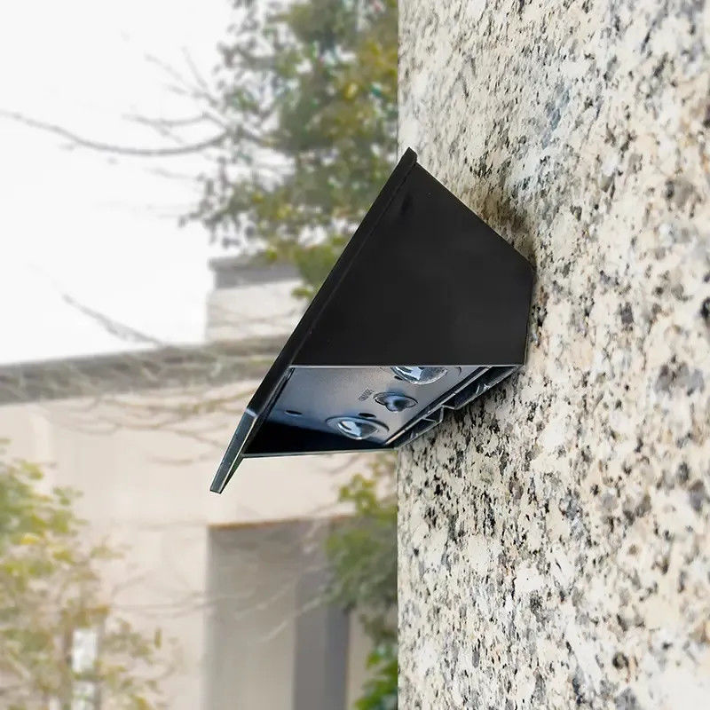 IP54 étanche à l'eau décorative extérieure LED lumière solaire murale pour balcon