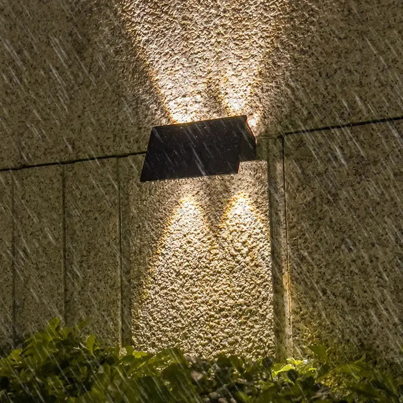 IP54 étanche à l'eau décorative extérieure LED lumière solaire murale pour balcon