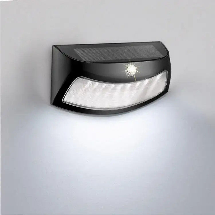 Lumières extérieures modernes 2V Solar Wall Light pour éclairage extérieur de porche