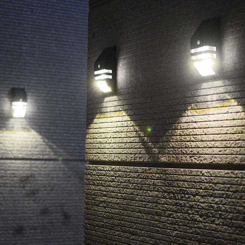 Capteur de mouvement solaire LED Lumière murale pour famille 4v 0.33w Monture murale 6000K Température de couleur